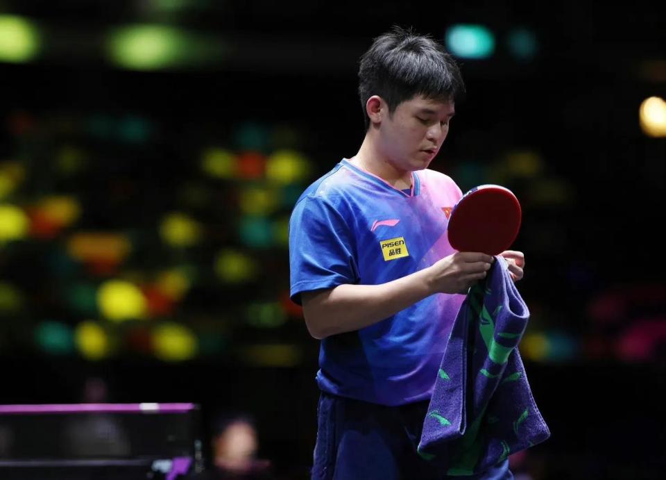 4人晋升一 4人晋升一