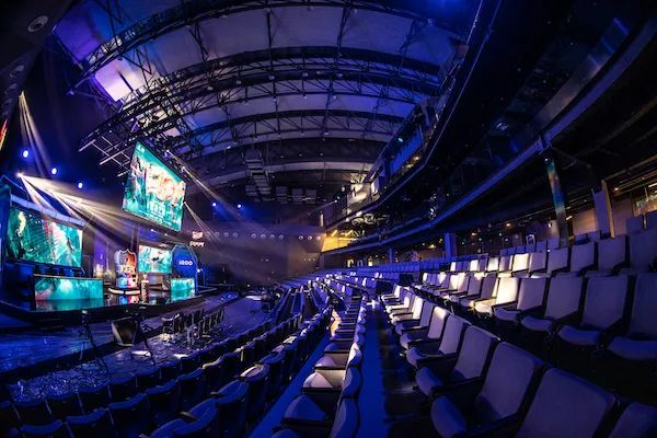 更为日后的 更为日后的