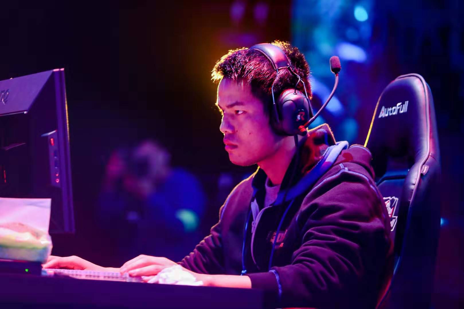 失去一个月 失去一个月