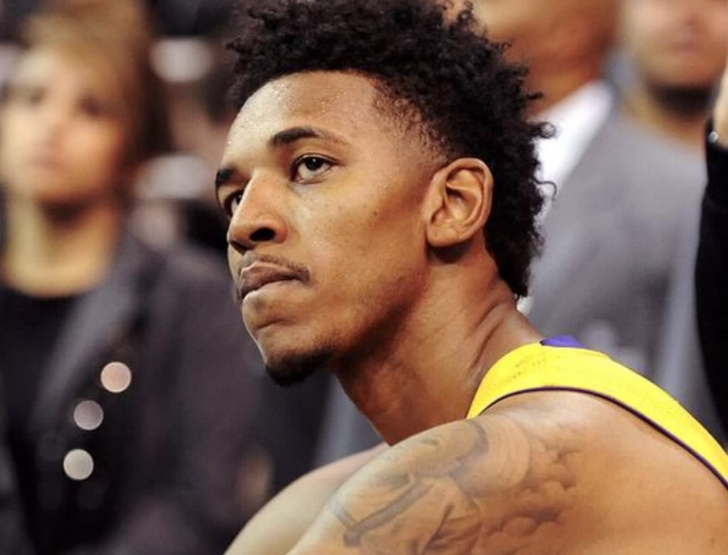 部位在争顶 部位在争顶